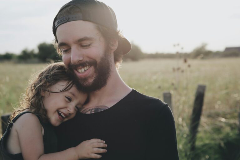 MonaPsyche - Authoritative vs. Gentle Parenting: Understanding the parenting style Through Positive Psychology