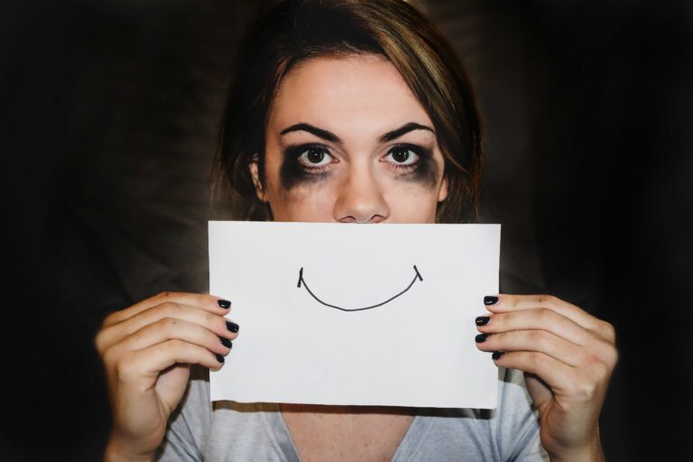 MonaPsyche - Emotional Intelligence vs. IQ Which is More Important